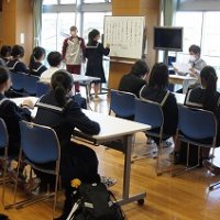 学校生活をよりよくしようと活動しています (12/16)