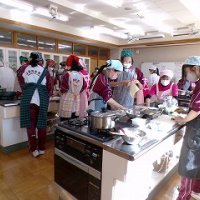地産地消で調理実習をしました (2/4)
