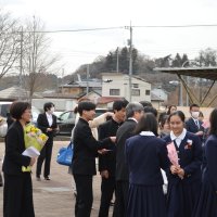 先輩方ありがとうございました　～拍手に見送られて～