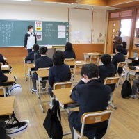 初登校＆初給食の様子