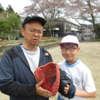 子供も    教職員も　学びも　遊びも「つながる」七会小