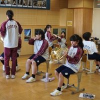 1年生も入部し、練習に熱が入ってきました (4/30)